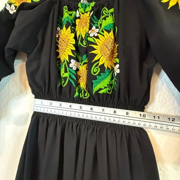 🌻 Sun-Kissed Beauty | Mexican Embroidered Sunflower Peasant Dress - M -Preloved - Picture 13 of 16